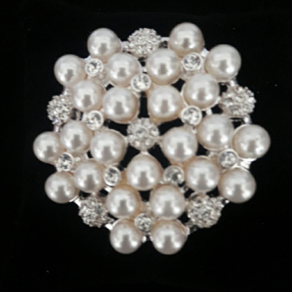 Brooch